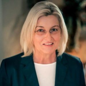 Meet your Posher, Norma